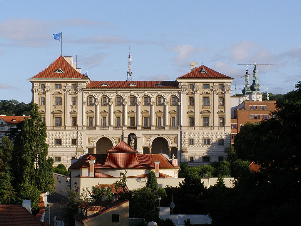 Praha Černínský palác 02